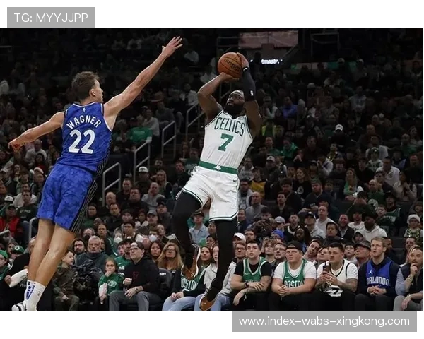 凯尔特人五连胜,布朗砍下30分力压猛龙